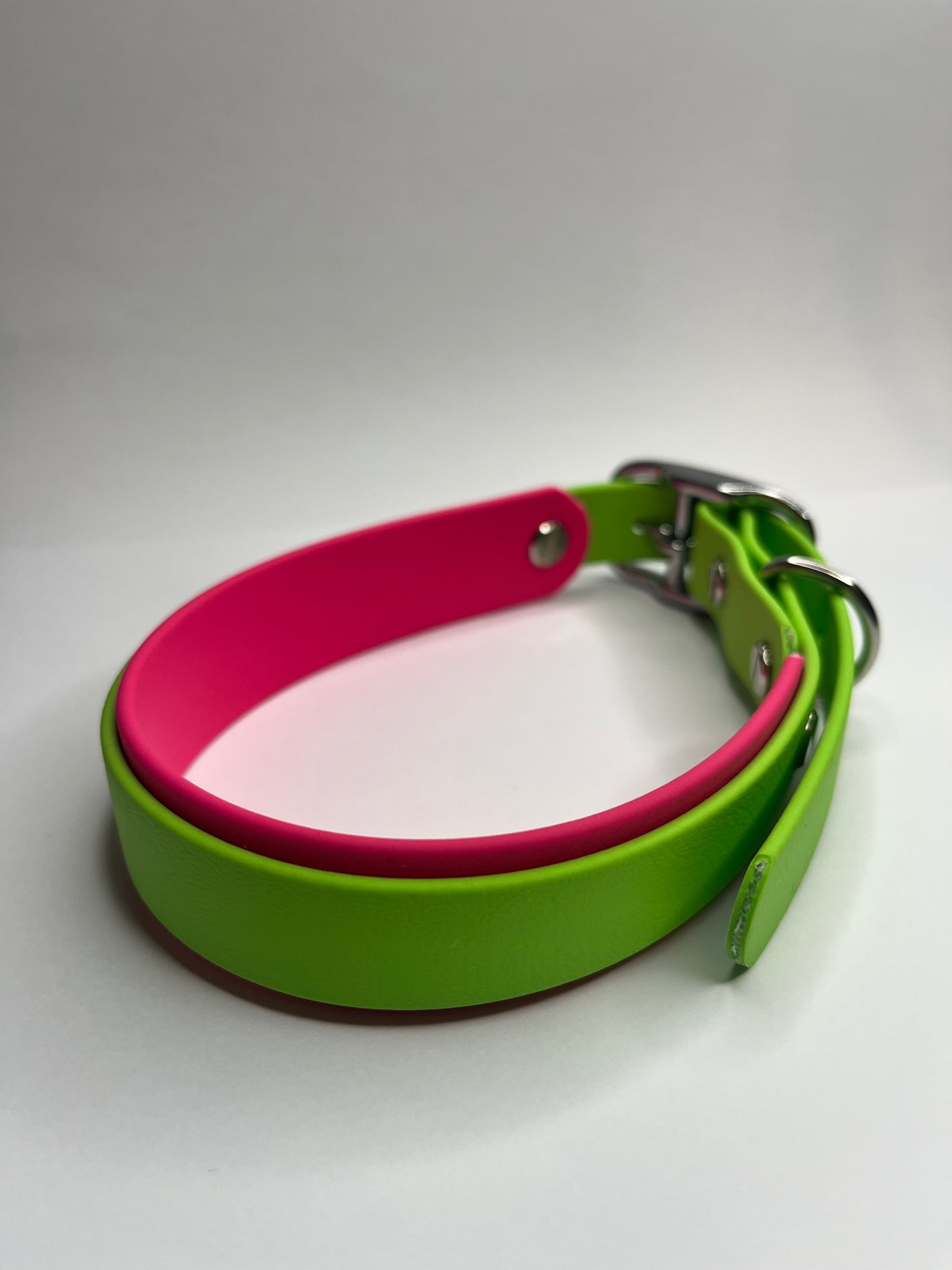 Apple Green & Neon Pink Collar (M 34-42cm)